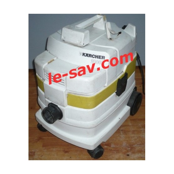 Aspirateur eau et poussiere Karcher 2000 E